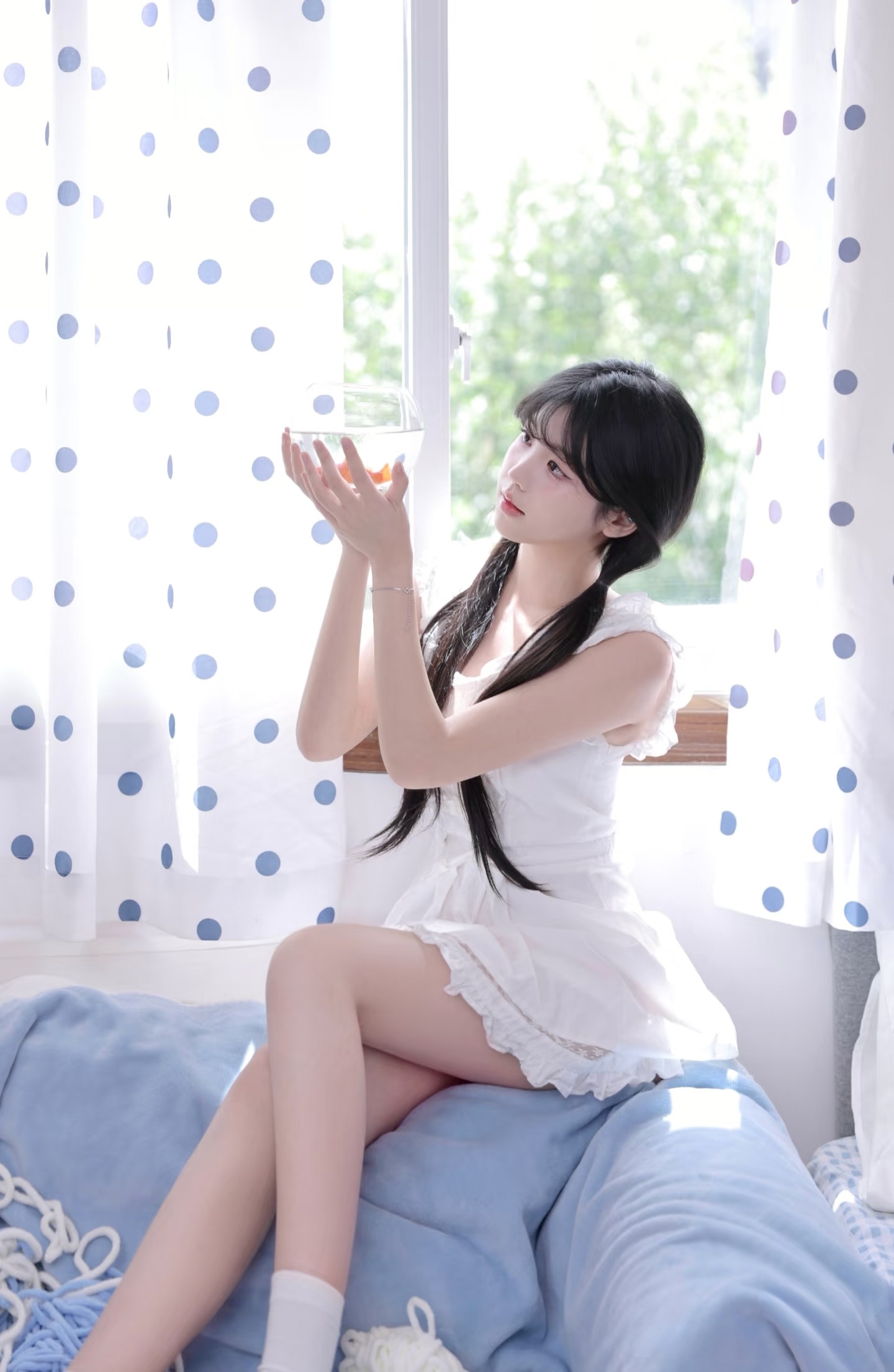 陪玩妹子椰奶小榴Oo的照片2