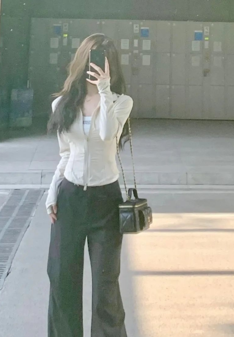 陪玩妹子许心•顶美的照片2