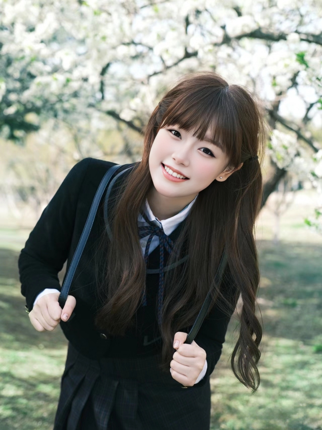 陪玩妹子星星本人接的照片2