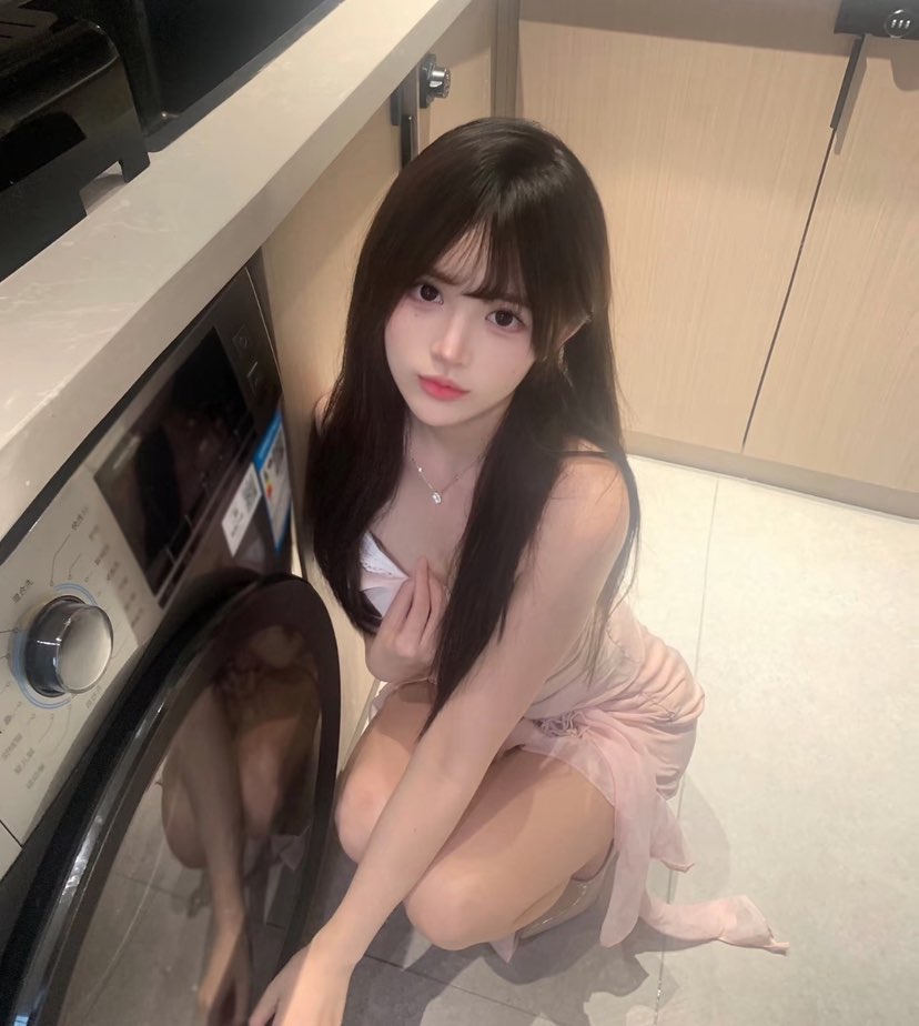 陪玩妹子蜜桃桃的照片1