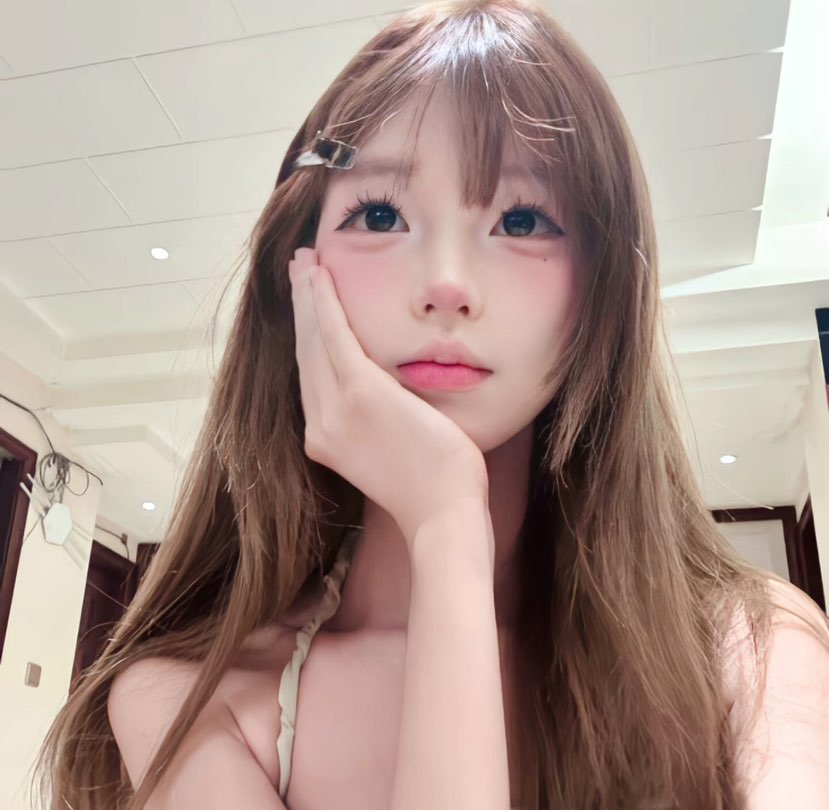 陪玩妹子呆小甜的照片1