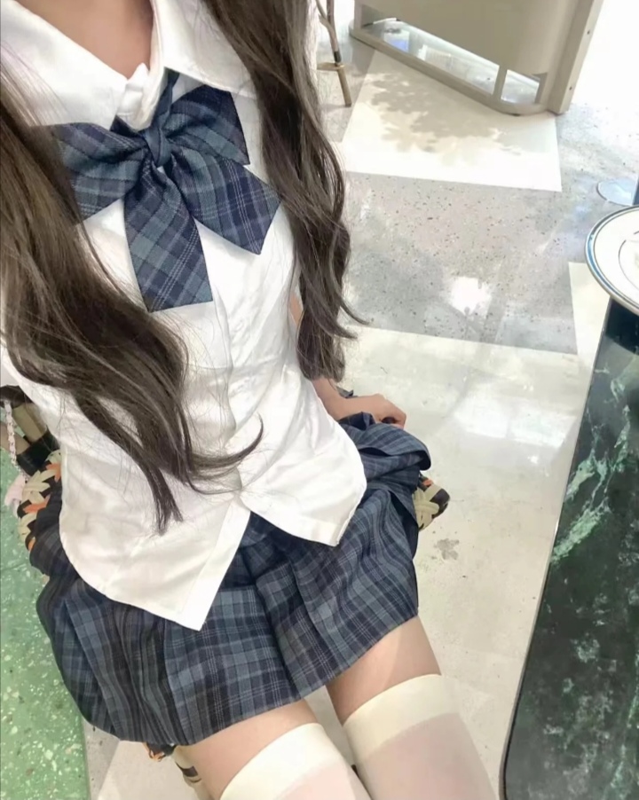 陪玩妹子训你无需技术的照片1