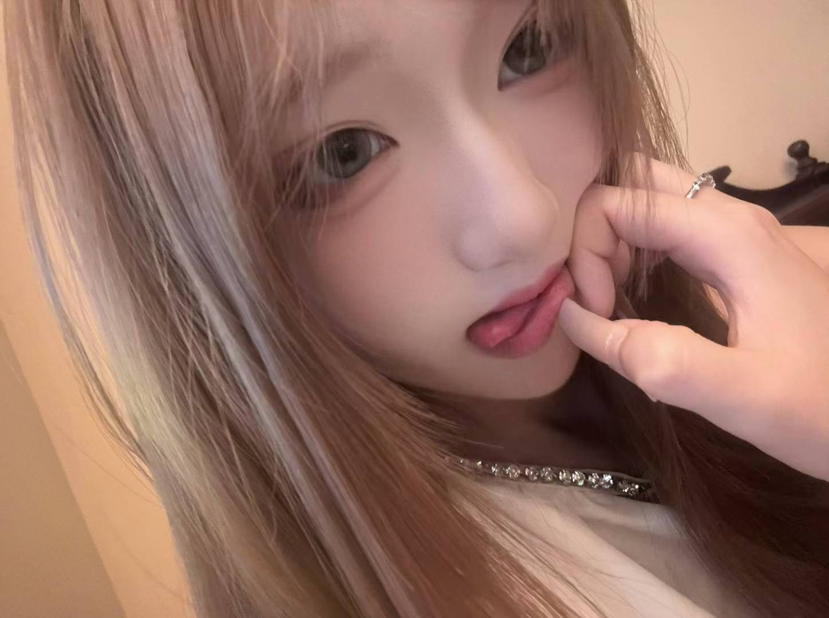 陪玩妹子丫丫´的照片1