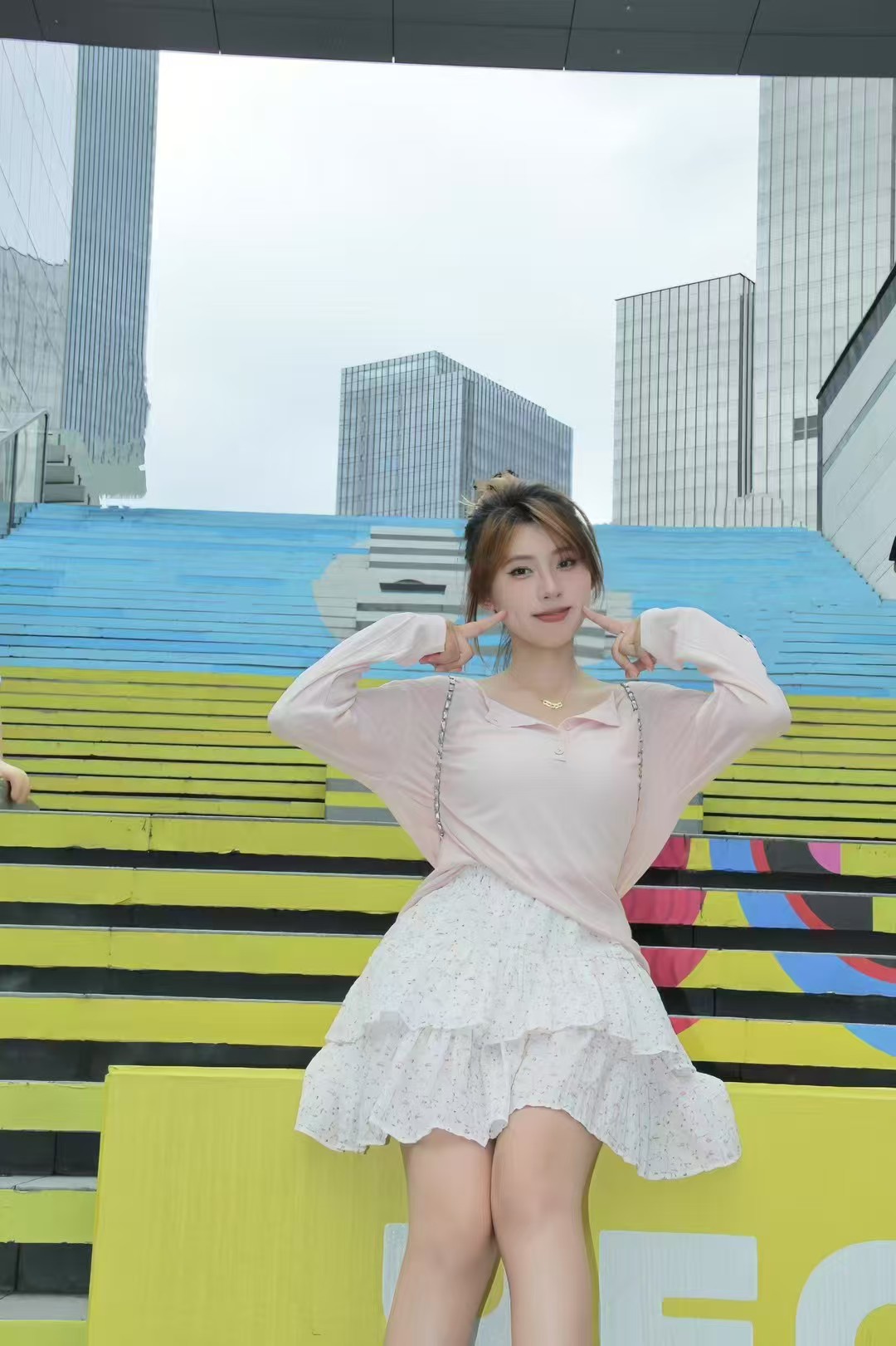 陪玩妹子布丁（动本）的照片5