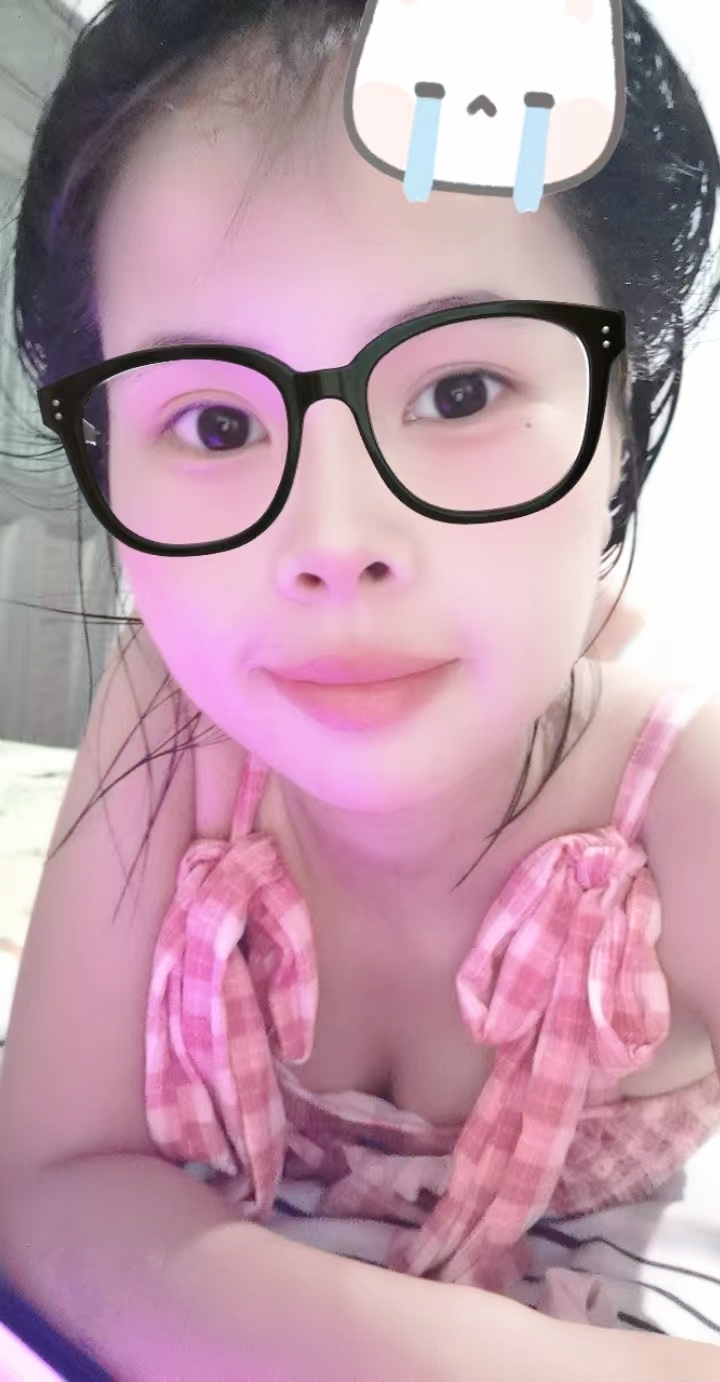 陪玩妹子小辞纳尼的照片1