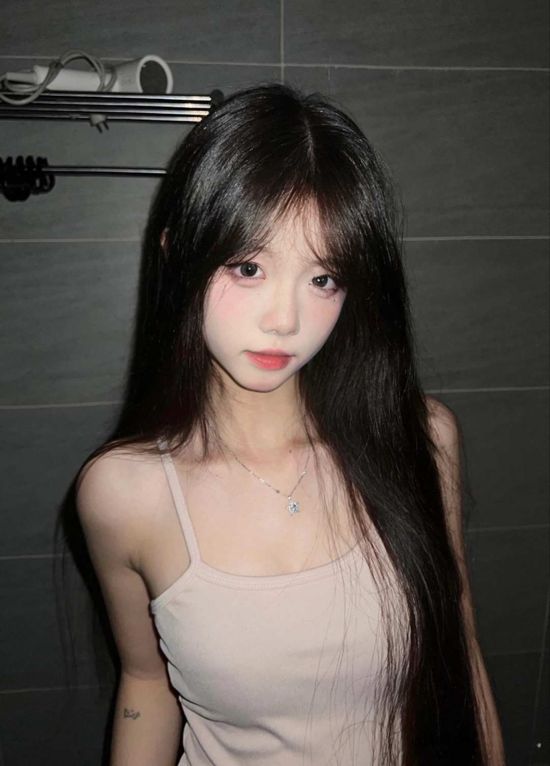 陪玩妹子温存^的照片1