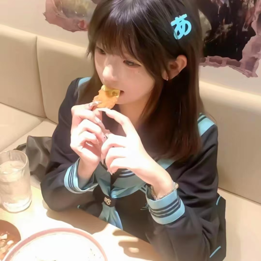 陪玩妹子小芙^的照片1