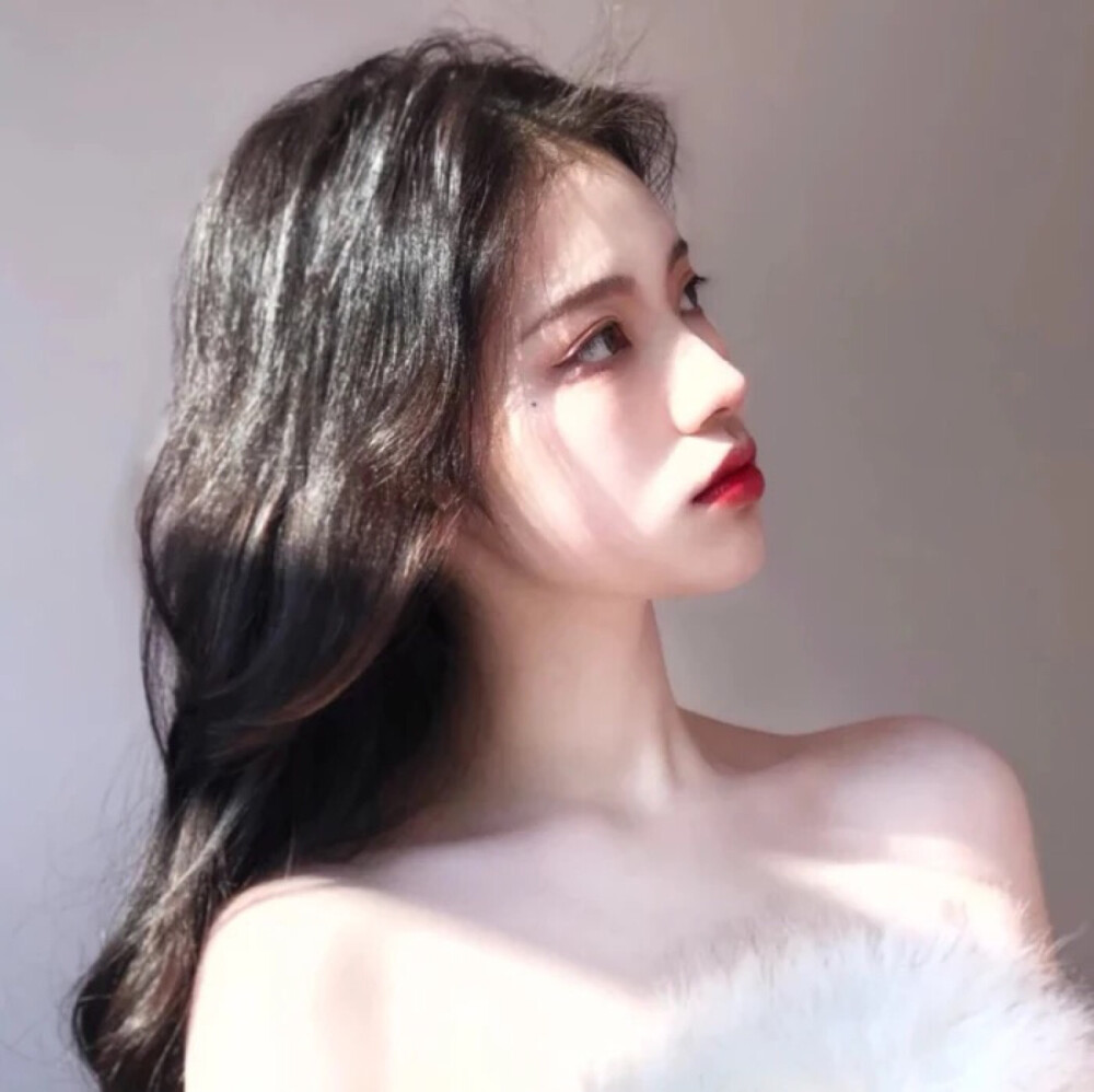 陪玩妹子南知的照片3