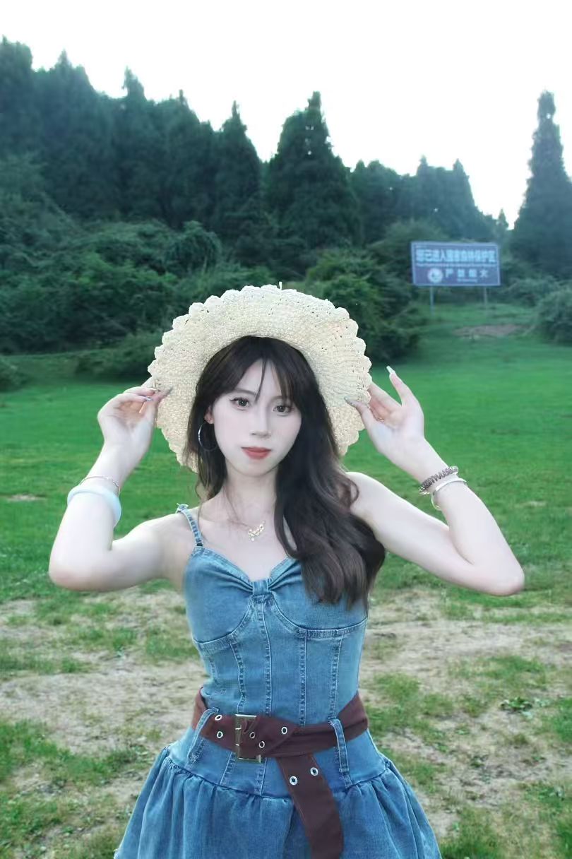 陪玩妹子布丁（动本）的照片1