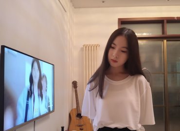 皇贵妃发疯了陪玩