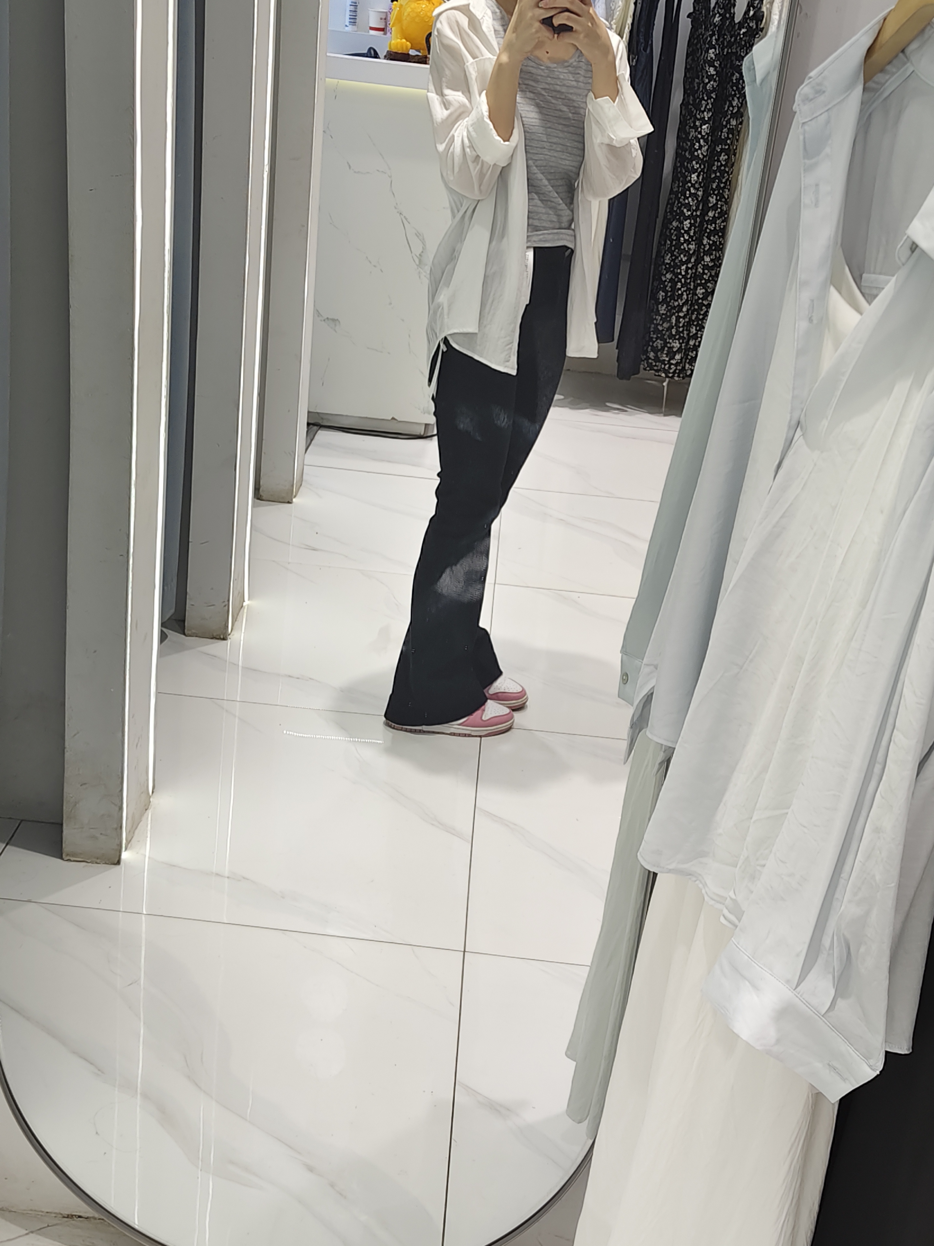 陪玩妹子饱饱话多温柔的照片6