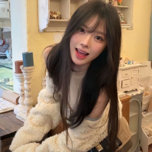 陪玩妹子芽芽耶的照片1