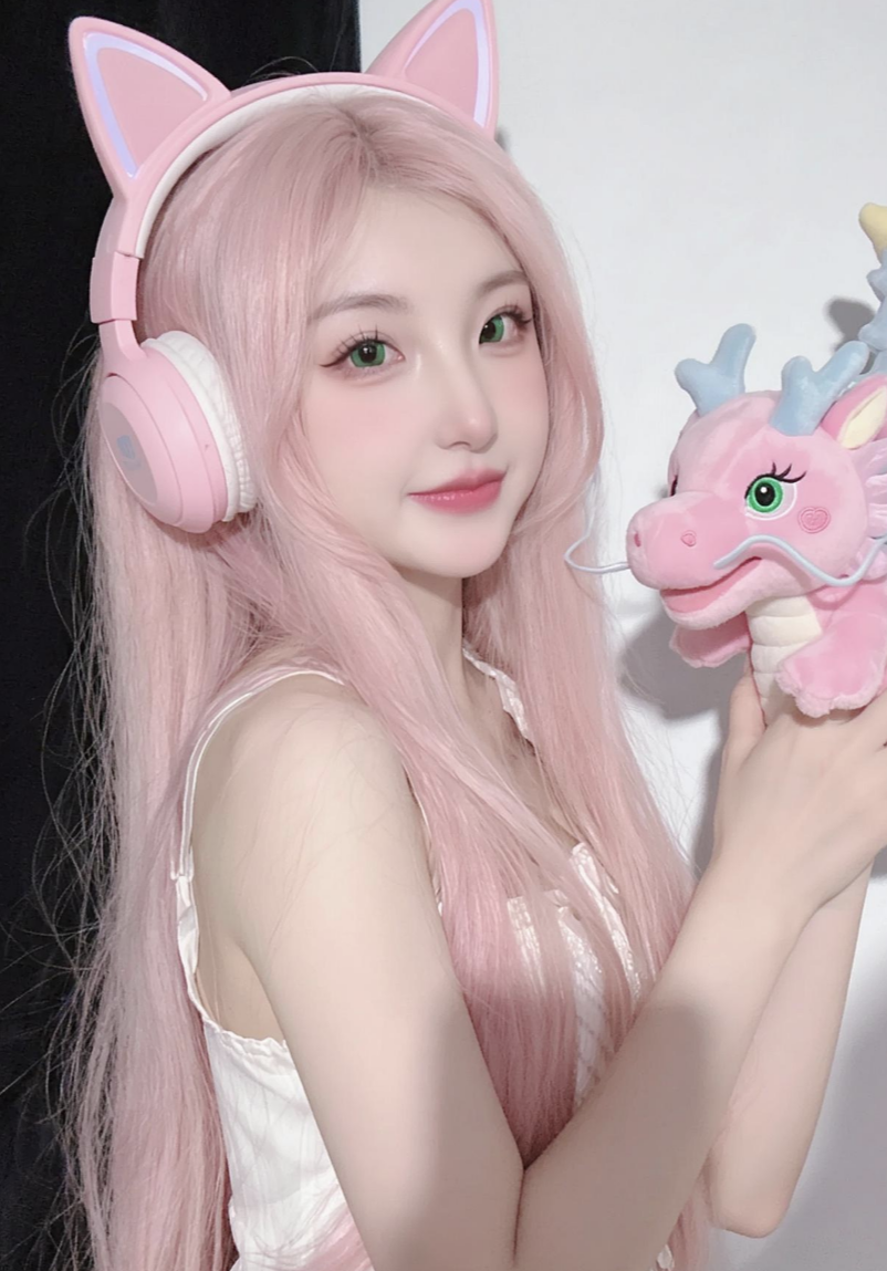 陪玩妹子Tღ乔七的照片3