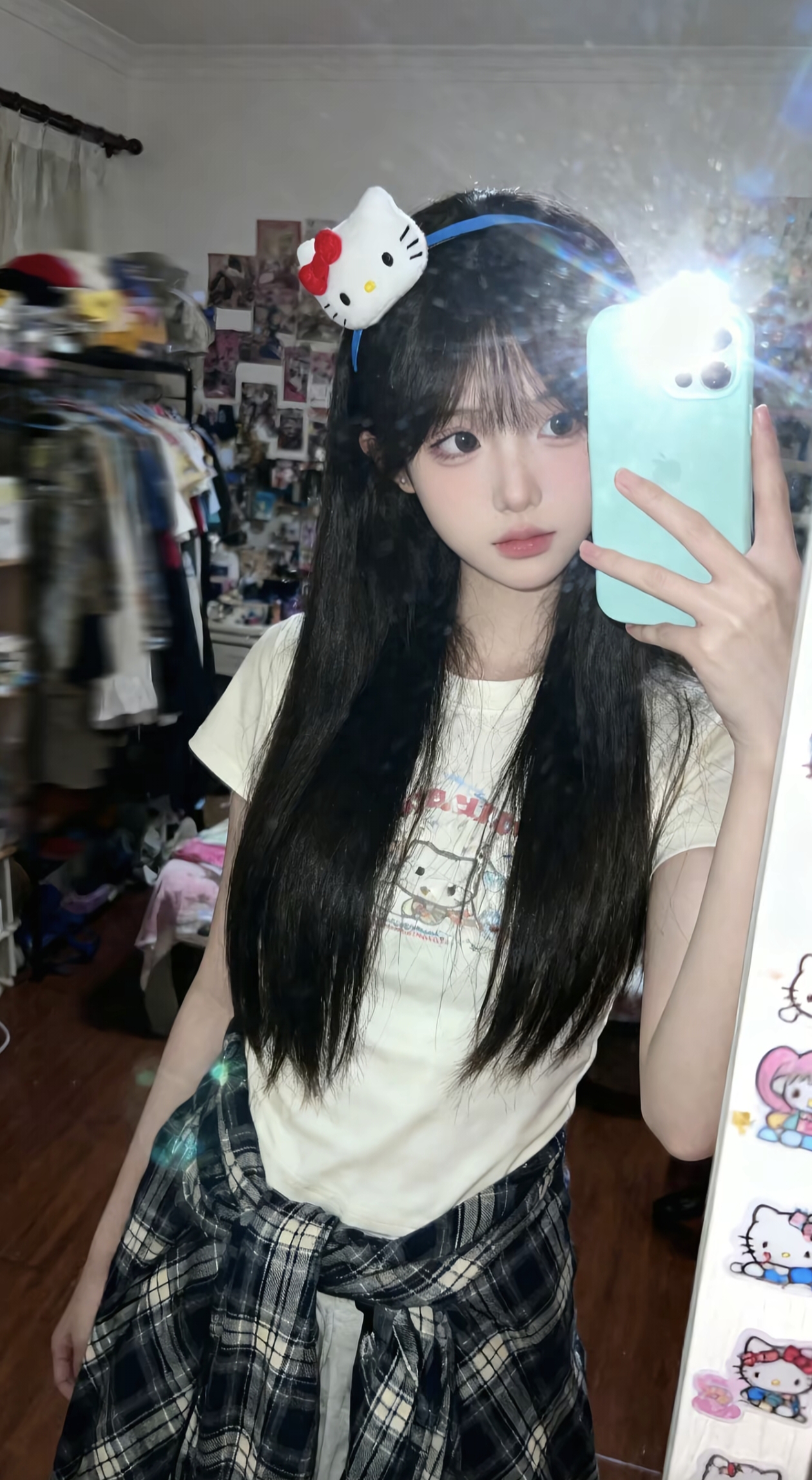 陪玩妹子婳婳画画画花的照片4