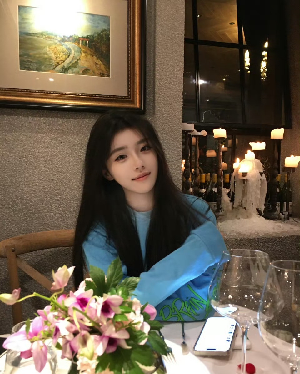 陪玩妹子苏希ᘜ的照片3