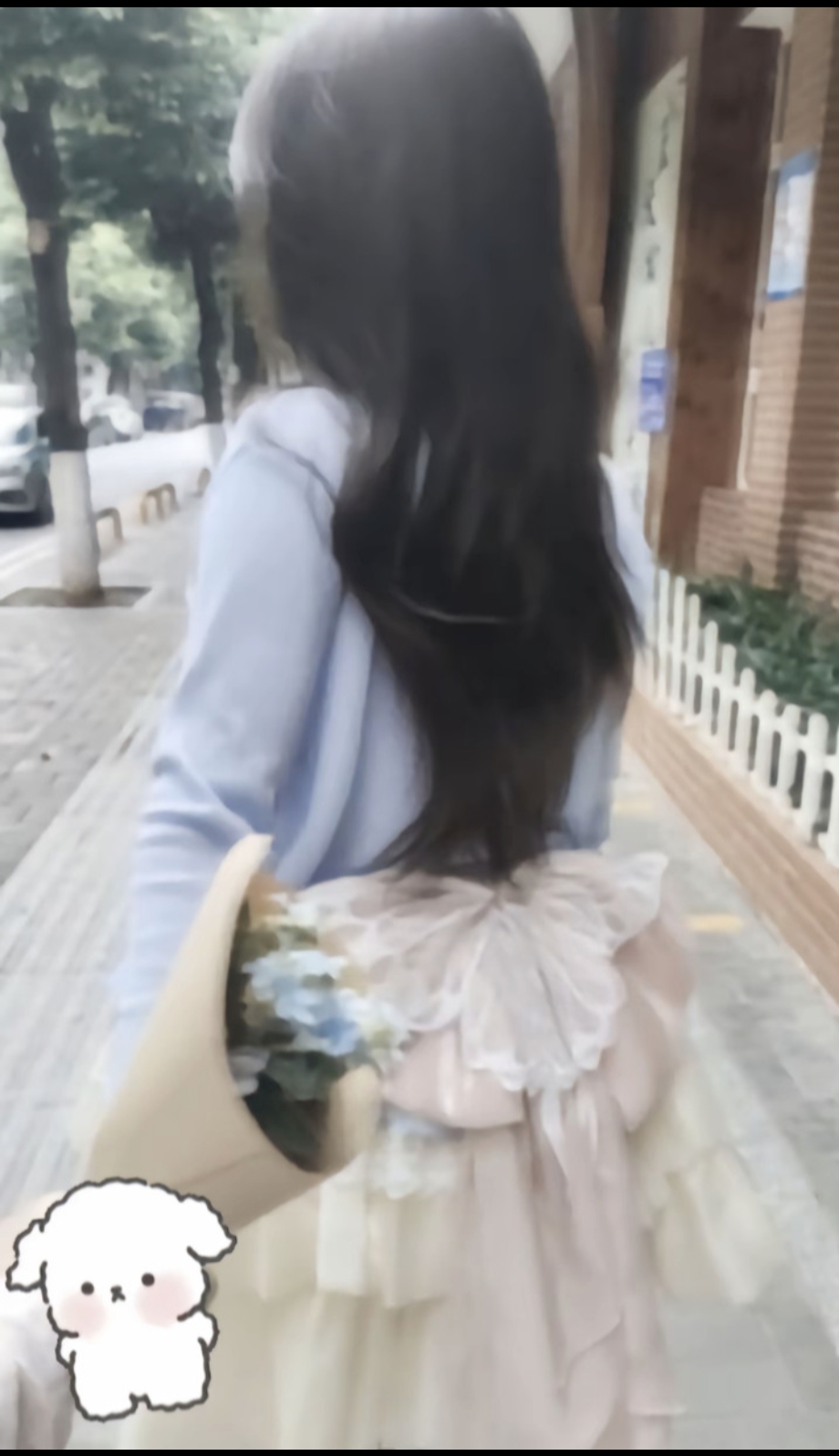 陪玩妹子婳婳画画画花的照片6