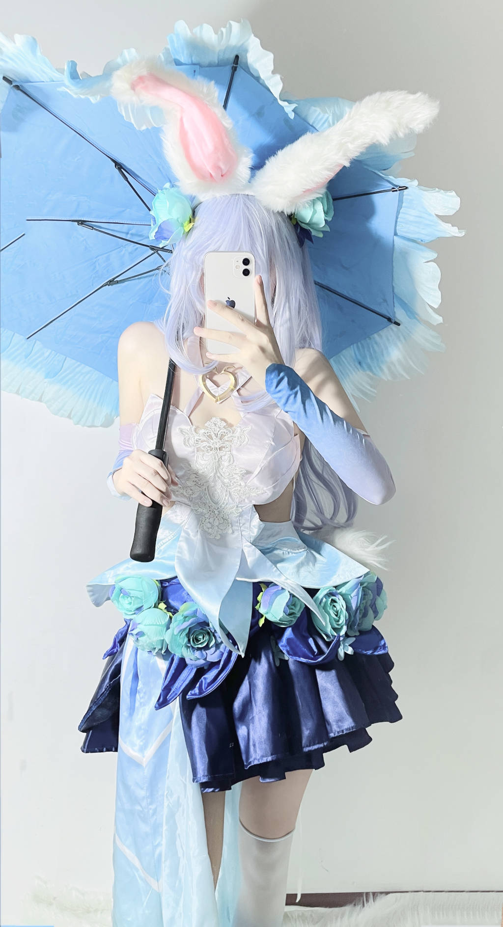 陪玩妹子饭饭话多秒上的照片1