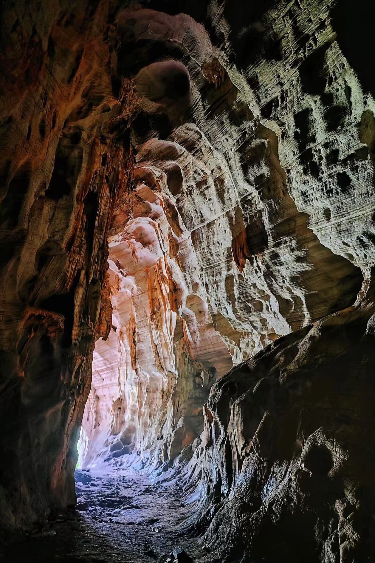 陪玩妹子爱笑的大梨子的照片7