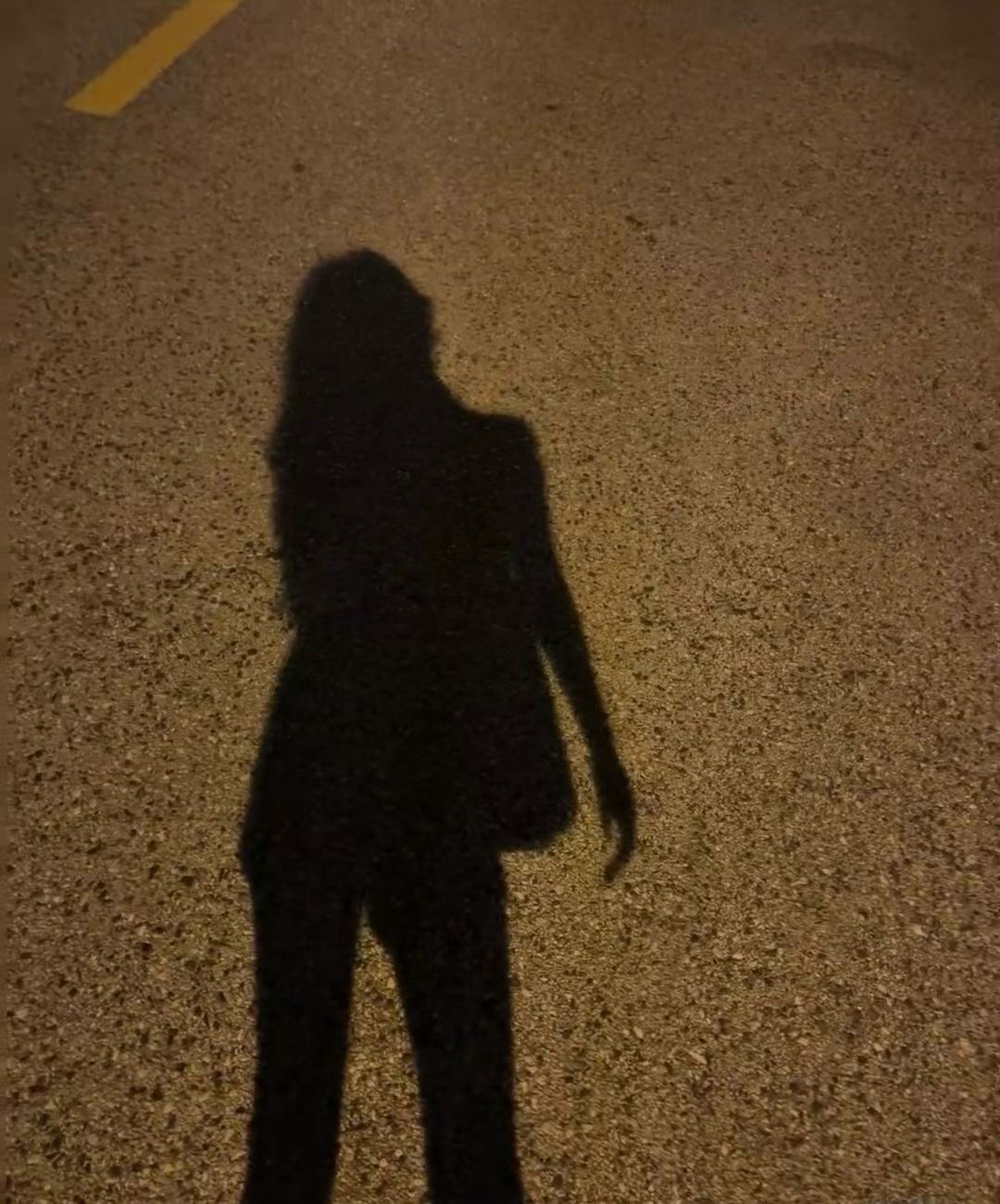 陪玩妹子潇潇ﻬﻬ的照片1