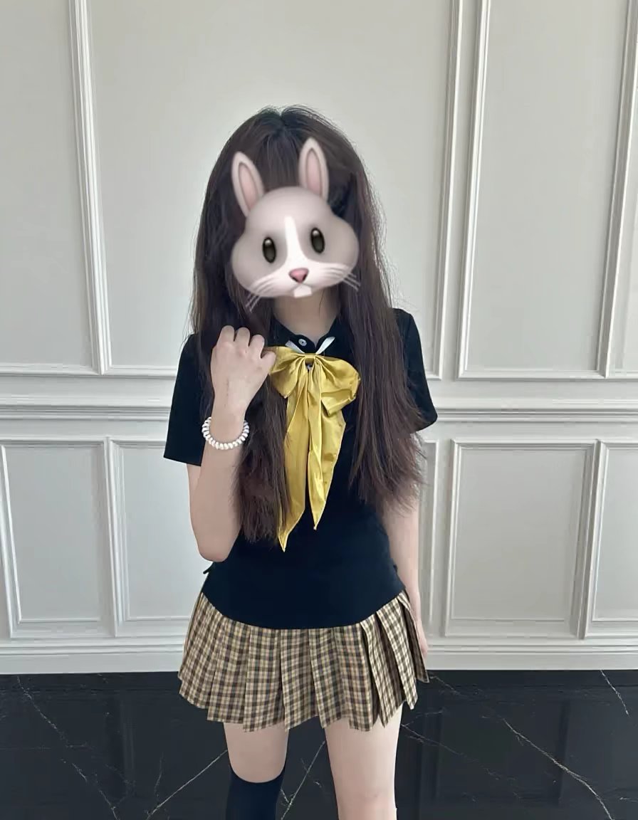 陪玩妹子祁愿呐的照片2