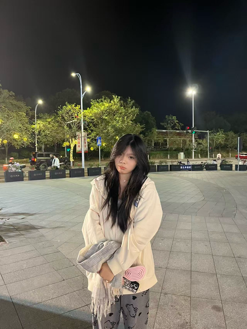 陪玩妹子乖乖小沫的照片1