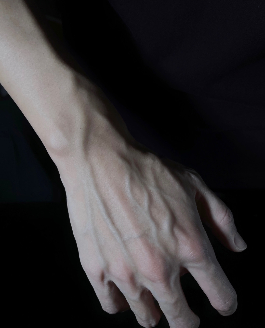 陪玩妹子背影-的照片3