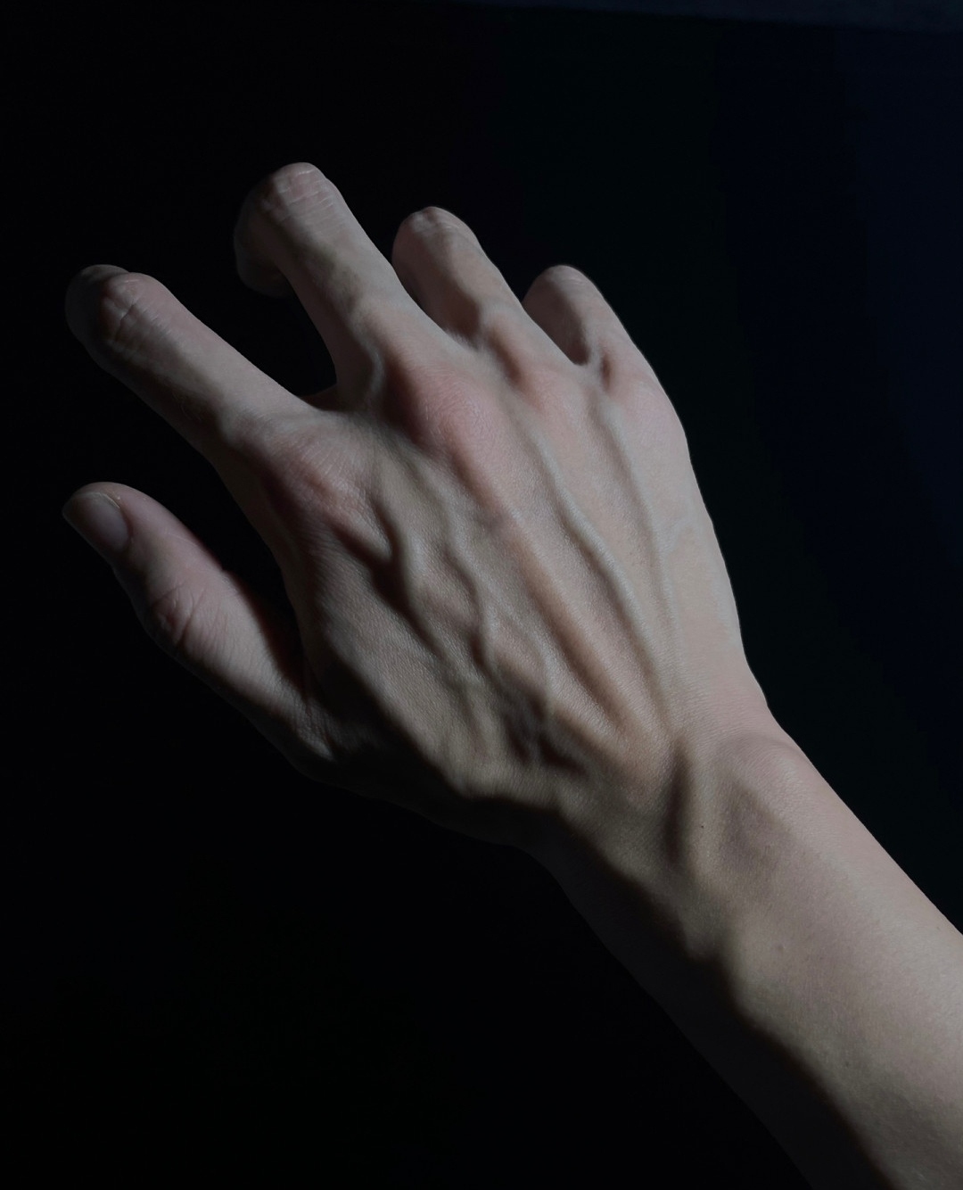 陪玩妹子背影-的照片2