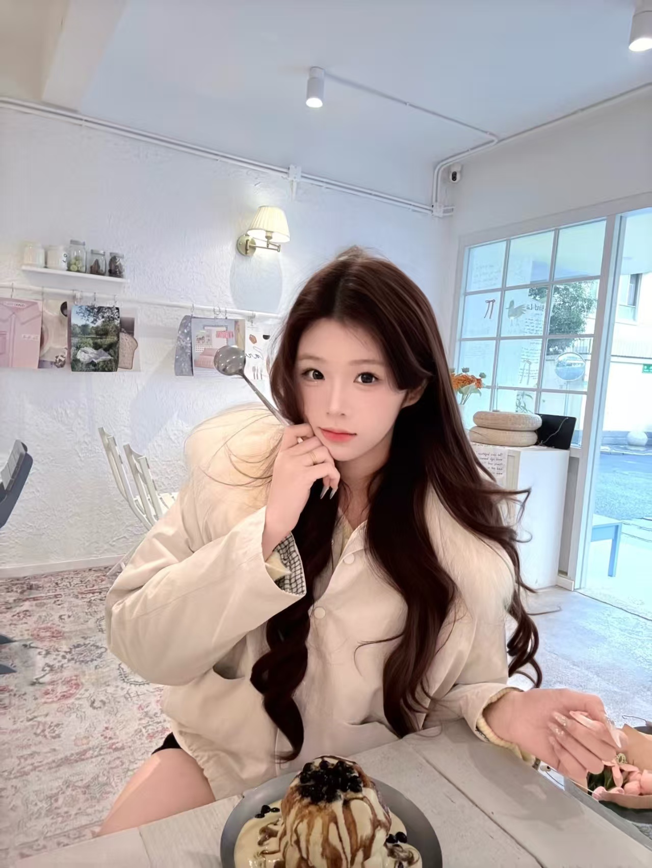 陪玩妹子海绵宝宝活泼的照片3