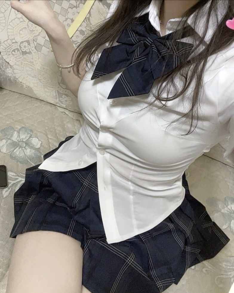 陪玩妹子还记得佳佳嘛的照片2
