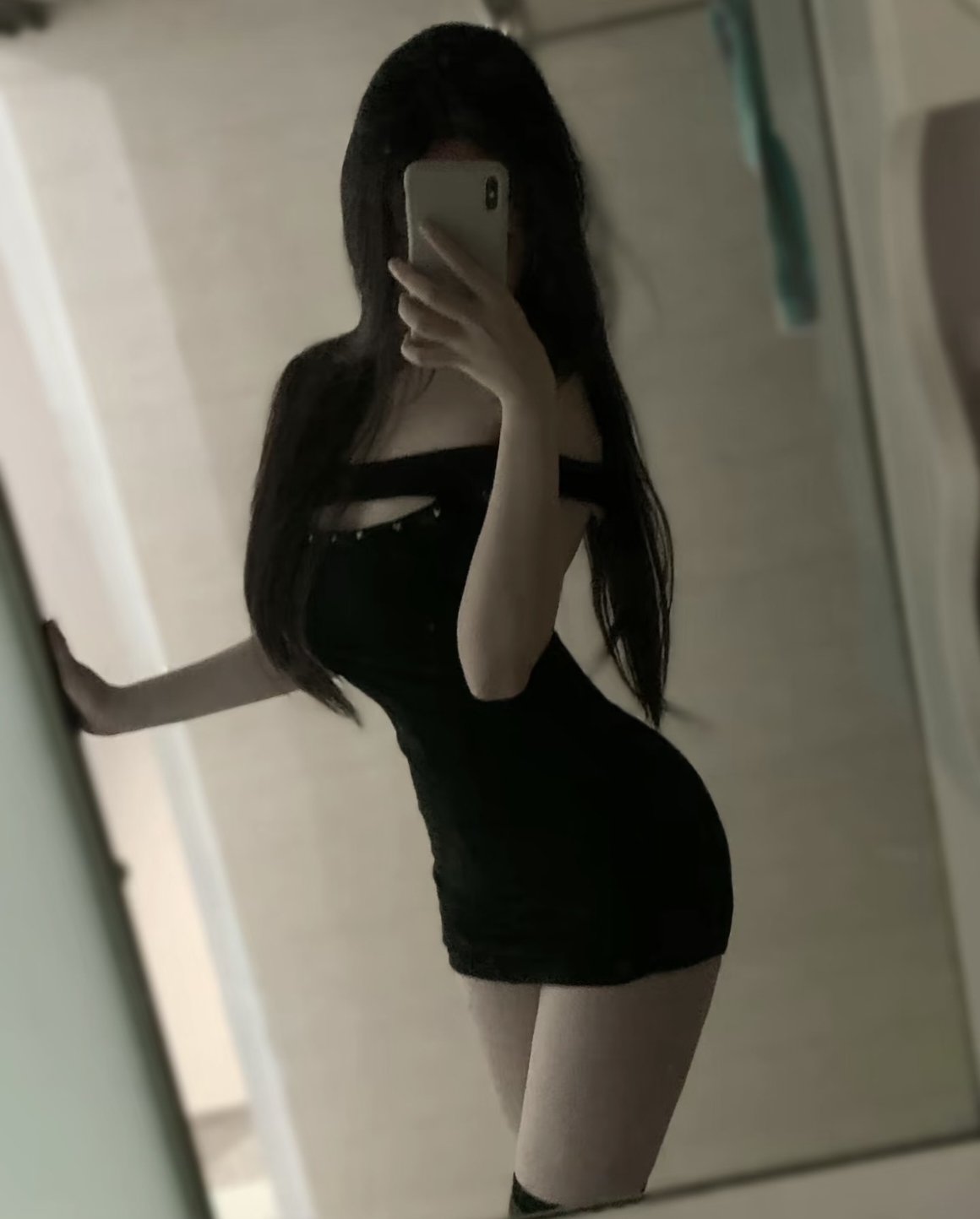 陪玩妹子还记得佳佳嘛的照片1