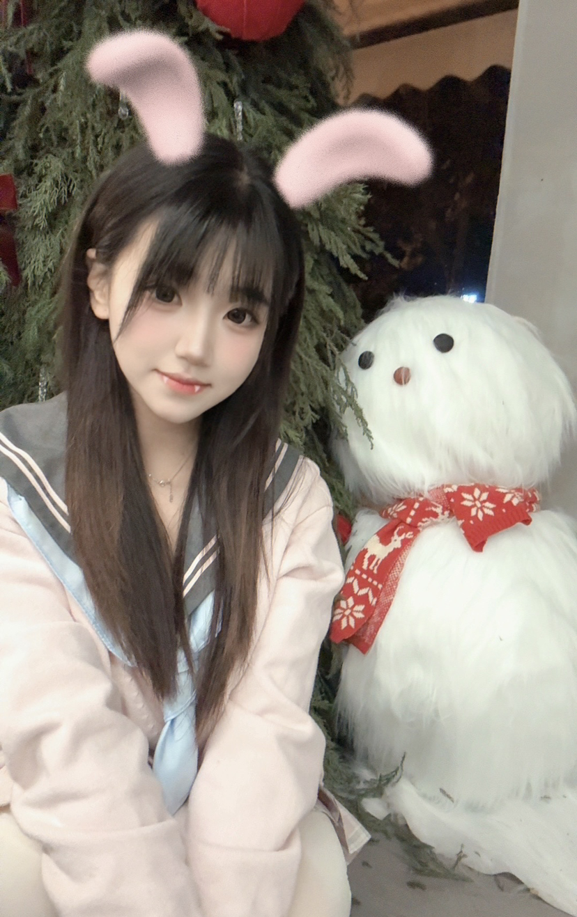 陪玩妹子小薇ovo的照片2